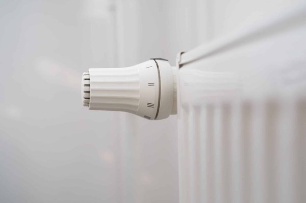 "Les secrets d'une maison éco-énergétique à Bourges : isolation et conseils de chauffagistes experts"