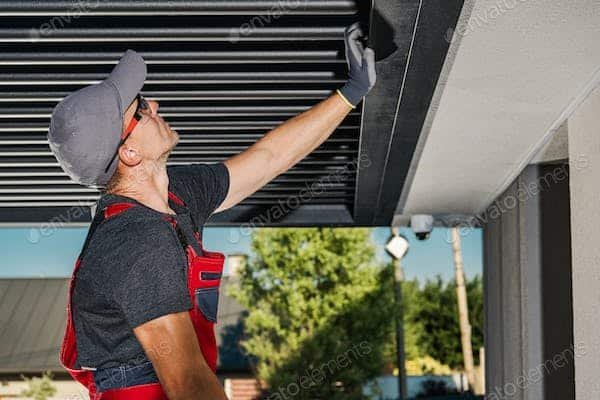 Porte de garage, pergola, portail : Confiez les fermetures extérieures de votre maison à un professionnel hautement qualifié